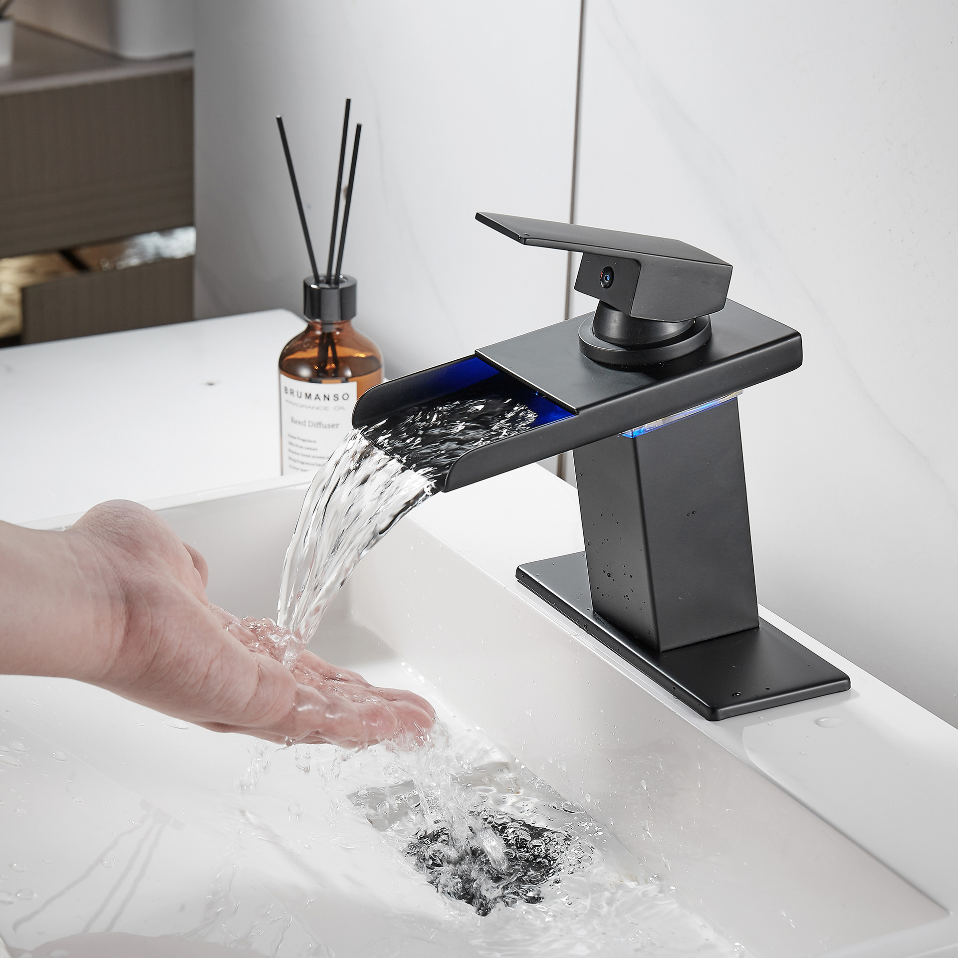 Скоростная продажа через границу северной америки на независимой станции wishbay LAZADA LED светящиеся раковины pic 3