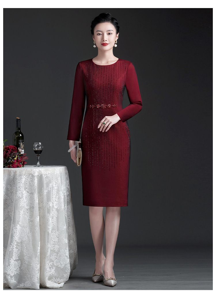 Venta directa de fábrica 2023 otoño invierno nuevo estilo manga larga con peluche temperamento modesto vestido de mamá de mediana edad y edad vestido de tamaño grande pic 20