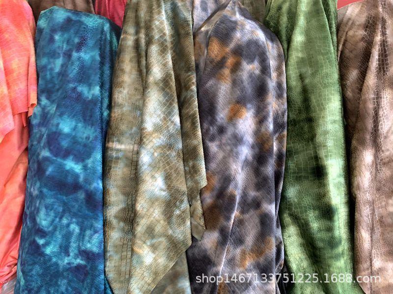 Short plush dinosaur pattern fabric, tie-dyed embossed gradient color, various toys, clothing and accessories, crocodile pattern velvet fabric pic 11