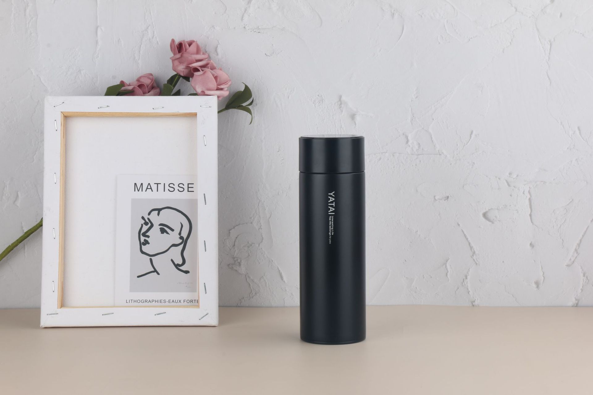 High-quality smart insulated cup, vacuum 304 stainless steel, temperature display, creative gift cup with logo engraving pic 3