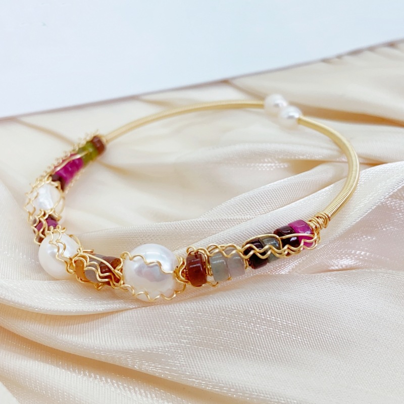 A must-have handcrafted rainbow bracelet, freshwater pearl bracelet, natural and fashionable elastic bracelet and jewelry pic 4