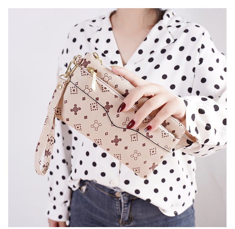 2021新款时尚印花女包手拿包手机包女士零钱包手拎包包买菜包包详情6