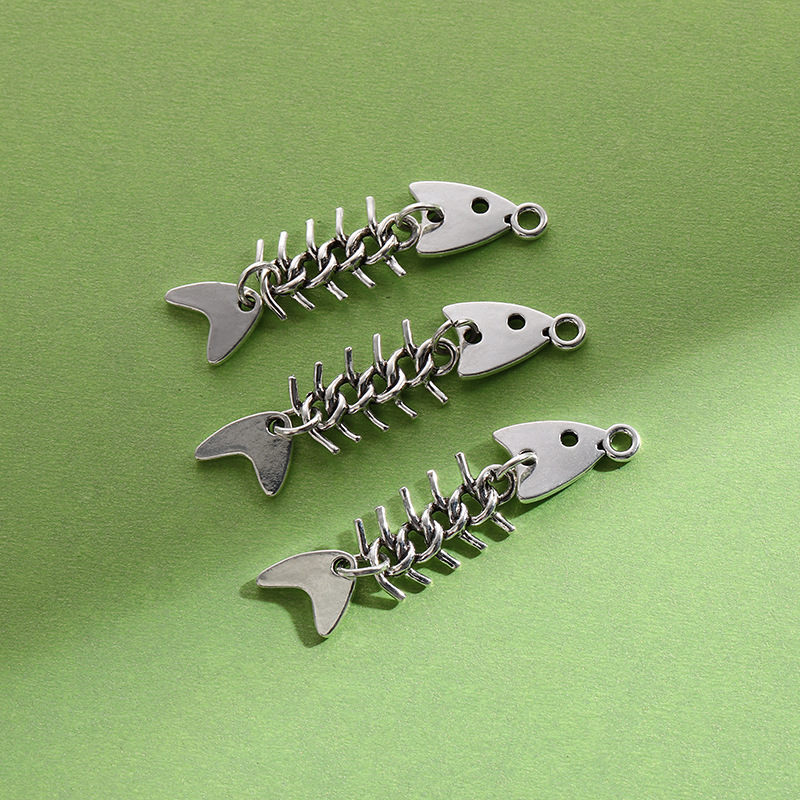 Factory wholesale DIY alloy accessories, fishbone pendant beads, retro fish-shaped versatile bracelet jewelry accessories pic 1