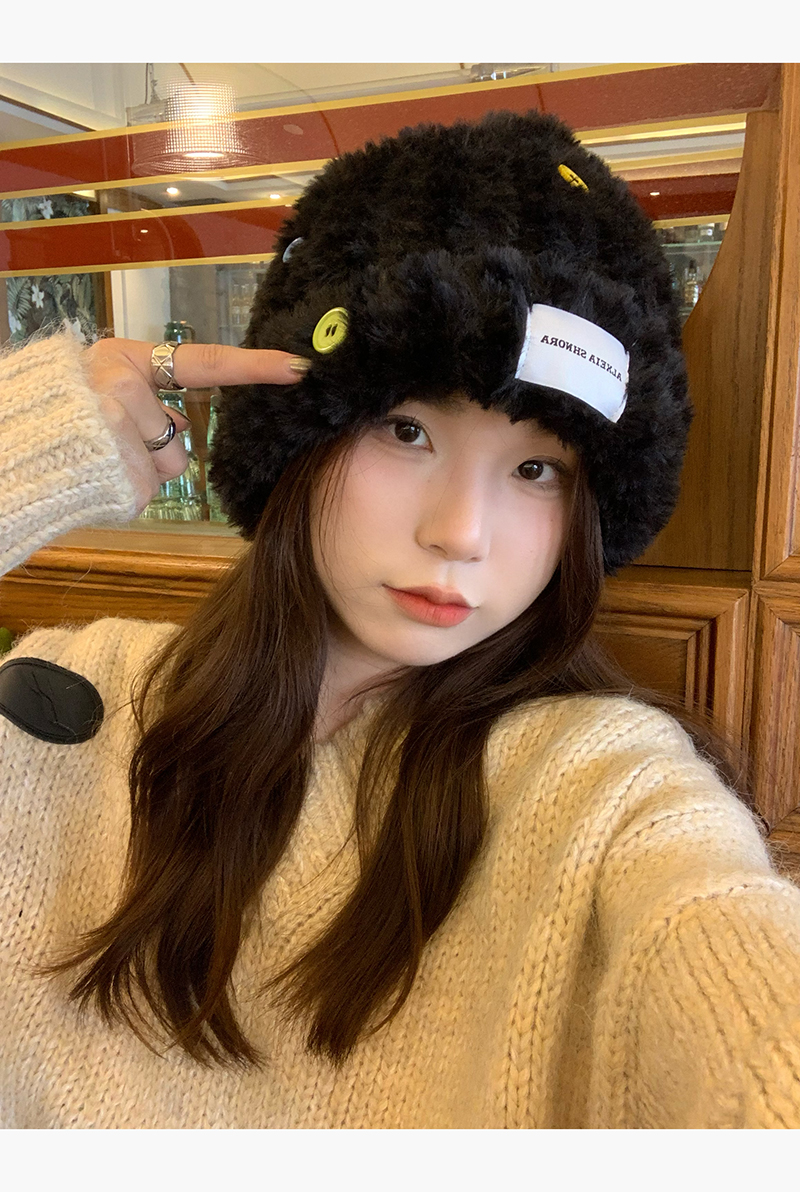 白鹿同款韩版纽扣仿皮草毛绒针织毛线帽女秋冬加厚保暖护耳渔夫帽详情12
