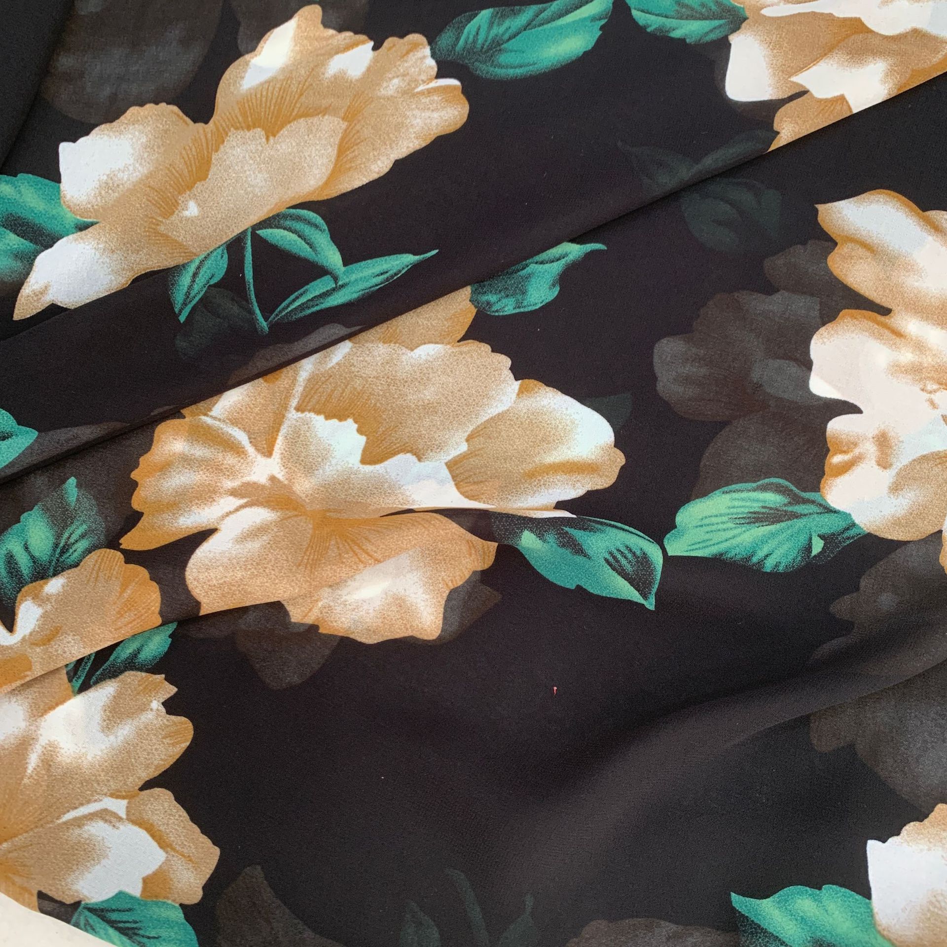 Custom-made pearl chiffon sun protection shawl fabric, polyester woven printed chiffon dress fabric pic 9