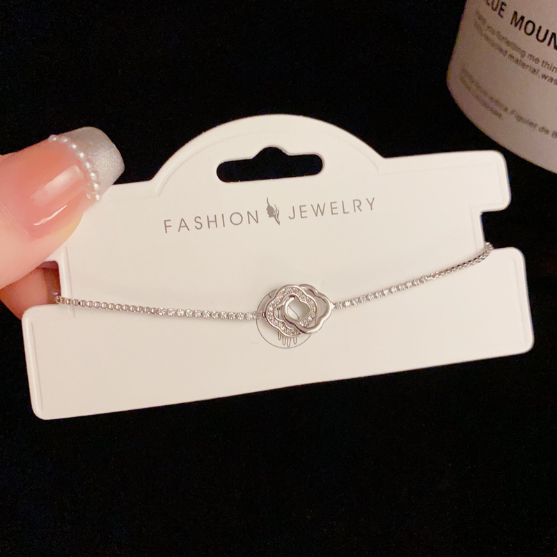 The silver series summer new exquisite and versatile zircon bracelet with a fresh and elegant style is a unique, light luxury and high-end jewelry accessory pic 17