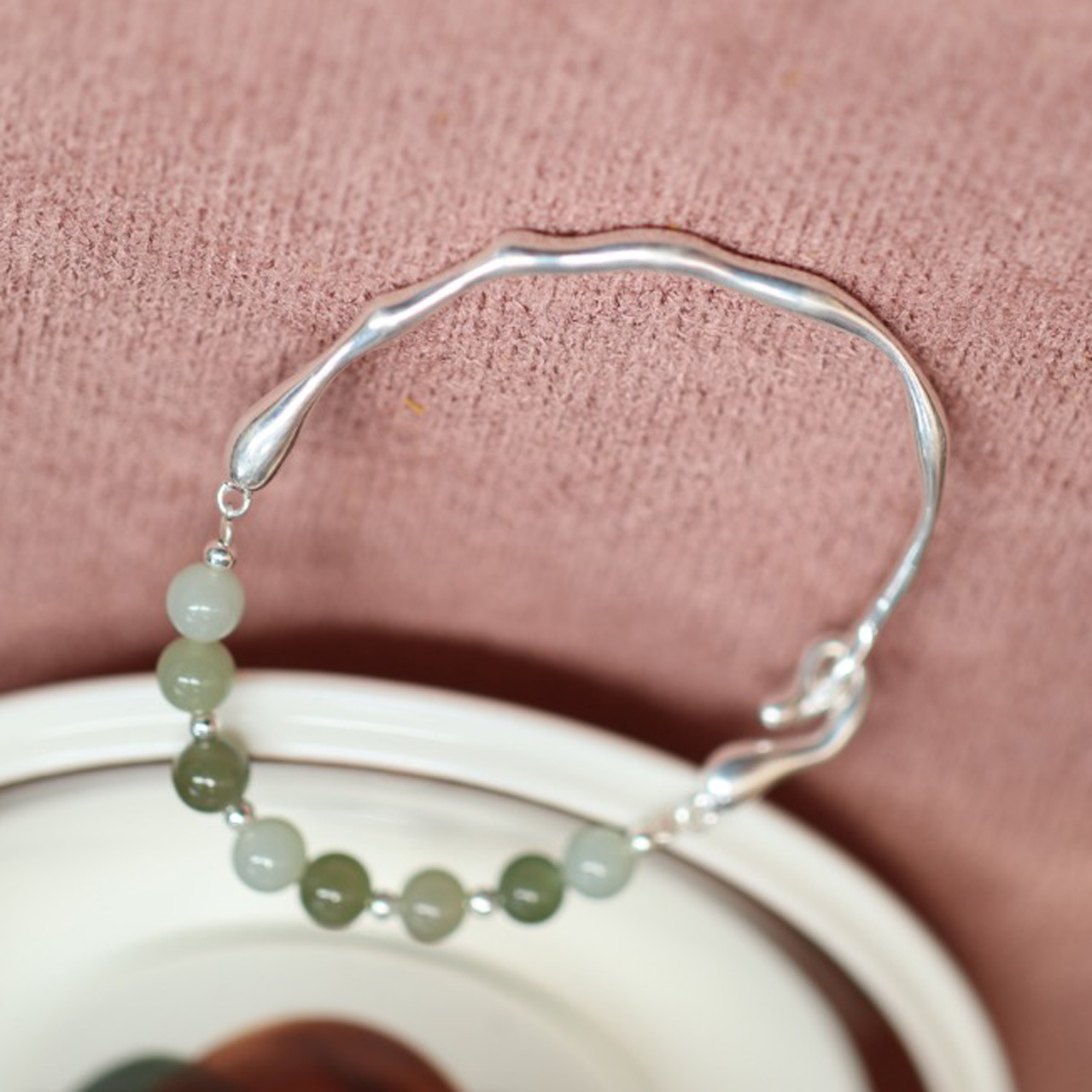 Natural Hetian jade bracelet S925, pure silver solid half bracelet, half bracelet, freshwater pearl bracelet, cold style girl pic 13