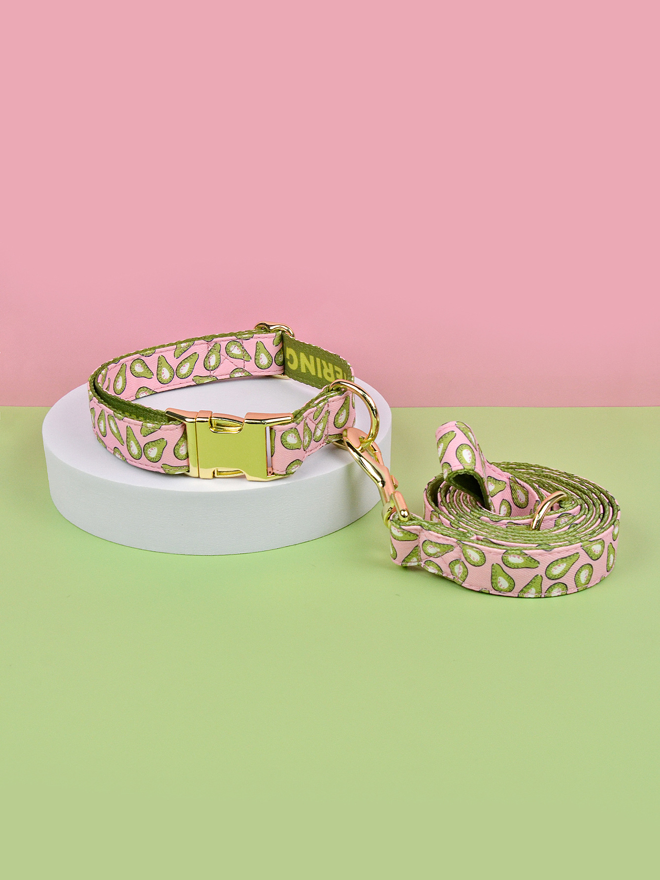 唛迪新品重工合金配件设计师款重工双面宠物猫狗项圈牵引绳套装详情10