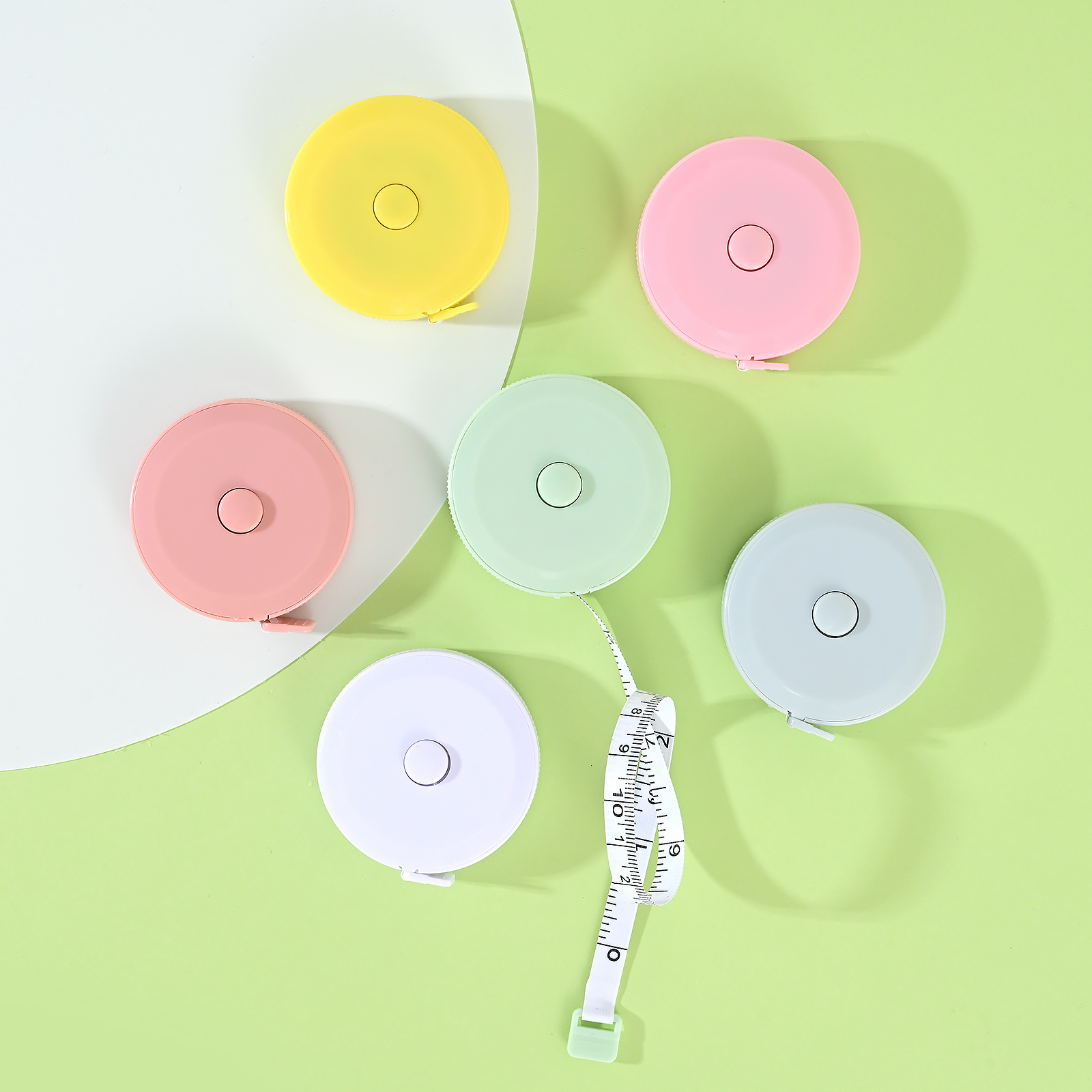 Factory direct sales of German quality tape measures, leather tape measures, three-gauge flexible tape measures, measuring tape measures, Nordic color series tape measures, with LOGO printing available pic 3