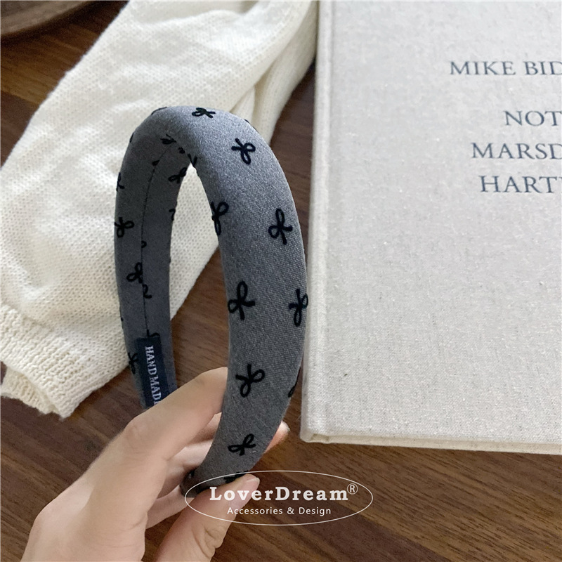 A new high-quality black polka dot heart-shaped bow headband from South Korea, sweet and fashionable headband, versatile hair accessory pic 20