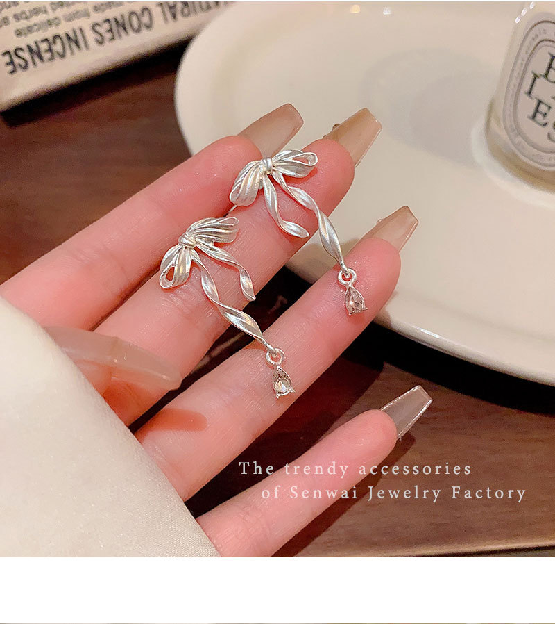 闪钻蝴蝶结丝带耳环女甜美气质高级感耳钉韩国百搭爆款耳饰品批发详情12