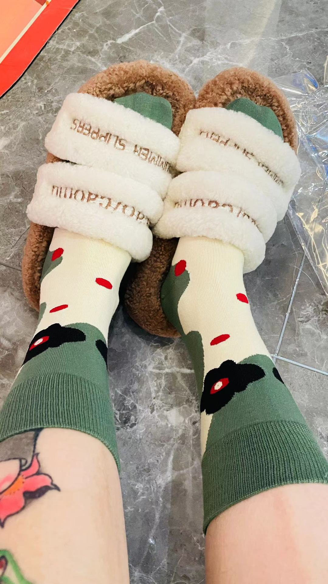 23年新款 春夏流行棋盘格精梳棉中筒女袜潮袜详情1