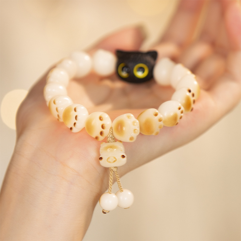 Charcoal-burned cat paw cat bracelet, female imitation white jade Bodhi seed, playful, soft Bodhi hand-held bracelet, live-streaming accessory pic 6