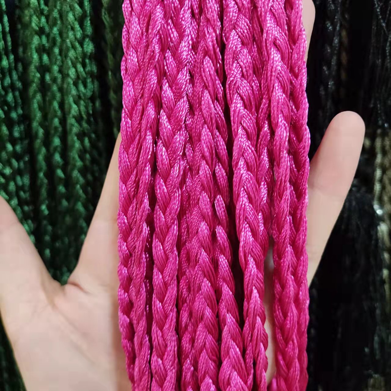 Factory direct sales of 7mm colored polyester three-strand braid rope, clothing waist rope, curtain binding rope, twist rope pic 5