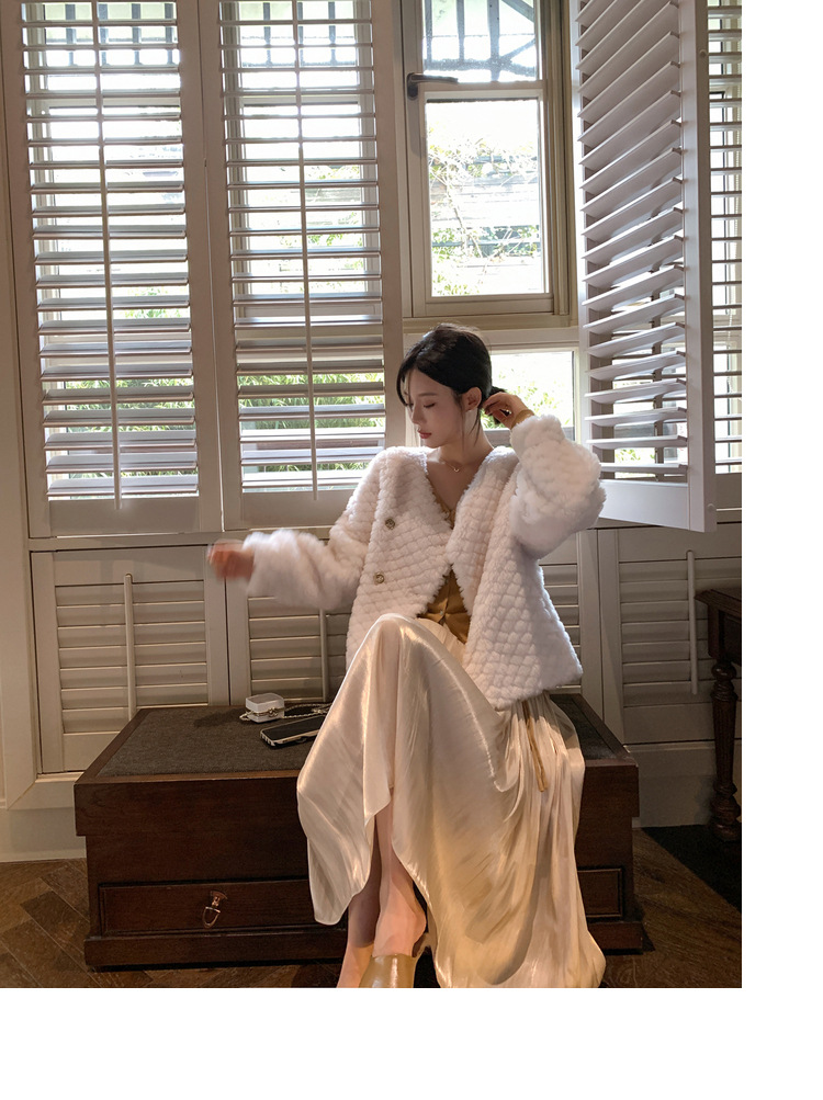 冬季新年羊羔毛皮草短款女网红羊剪绒布加迪全羊毛年轻短外套详情54