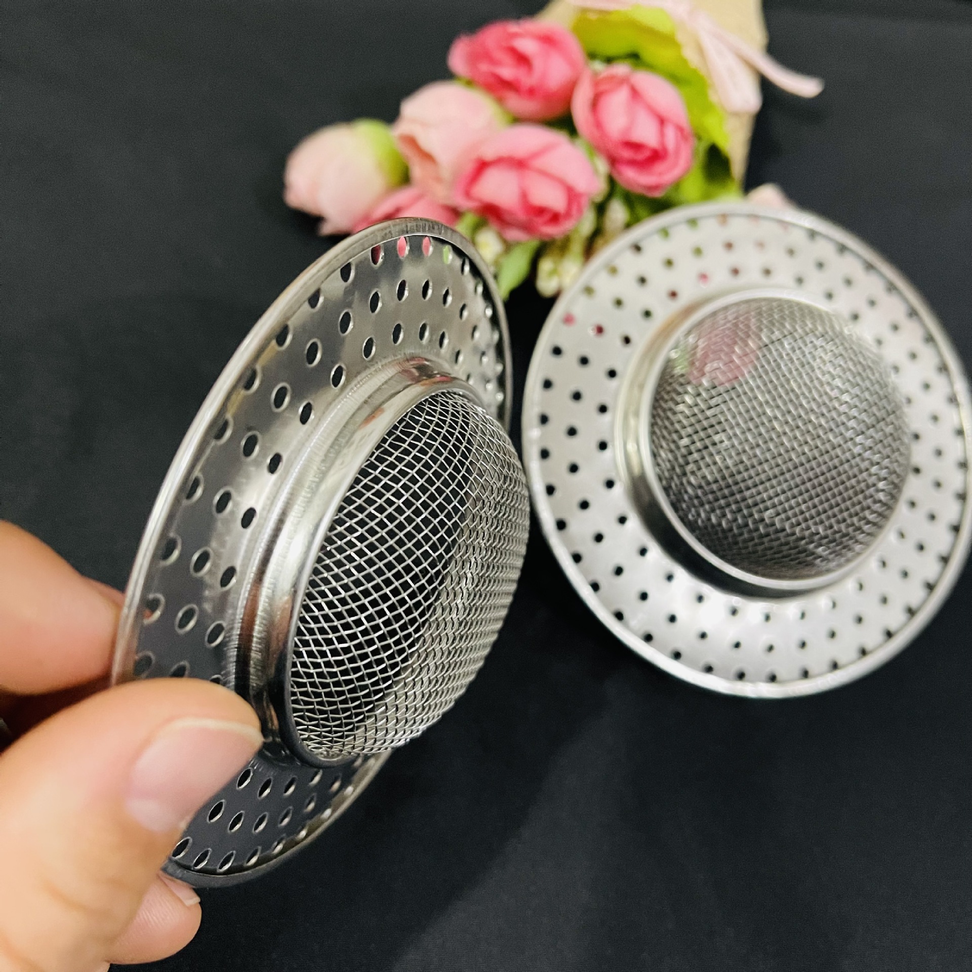 Universal stainless steel filter screen for kitchen sink, vegetable basin, sewer garbage filter screen, sink leaky plug head, 2 yuan pic 2