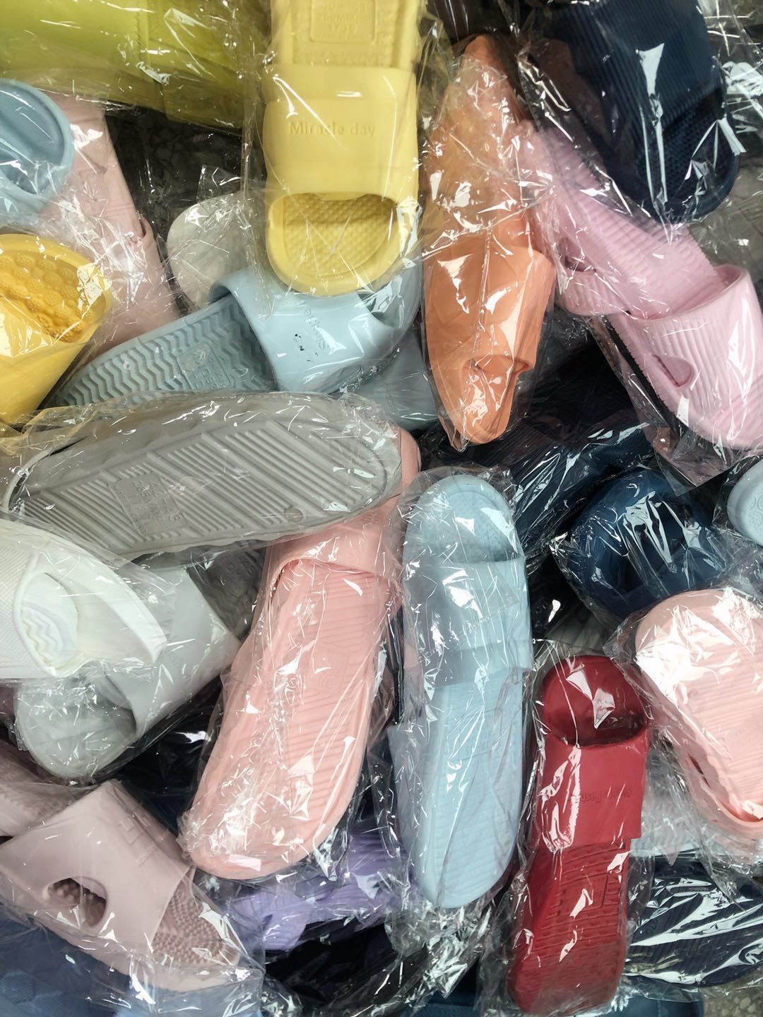 杂款二等家居拖鞋 浴室澡堂拖 男女止滑杂款凉拖鞋地摊鞋厂家批发详情9