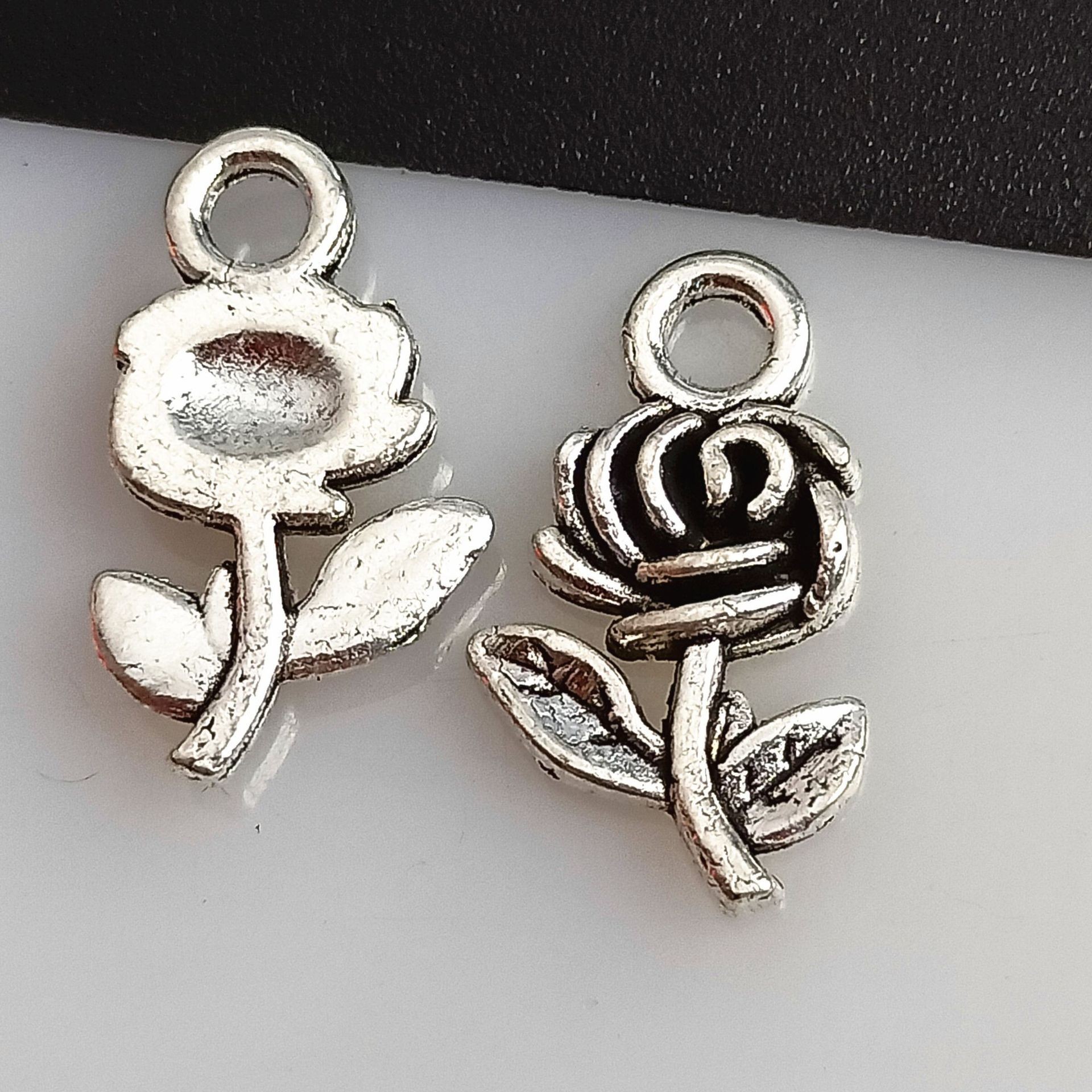 Wholesale of 11*19mm rose diy creative necklaces, bracelets, earrings, plant pendants, alloy jewelry accessories pic 5