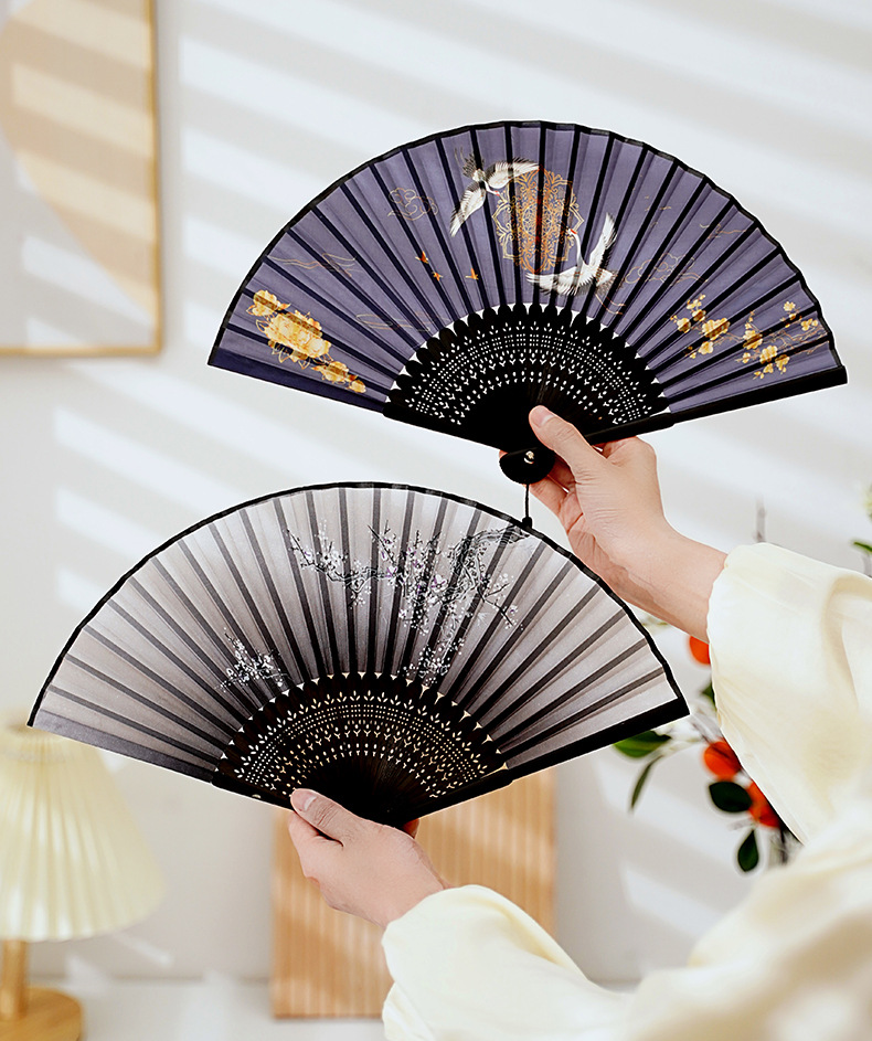 古风扇子折扇中国风汉服旗袍男女舞蹈夏季随身便携折叠流苏小巧扇详情1