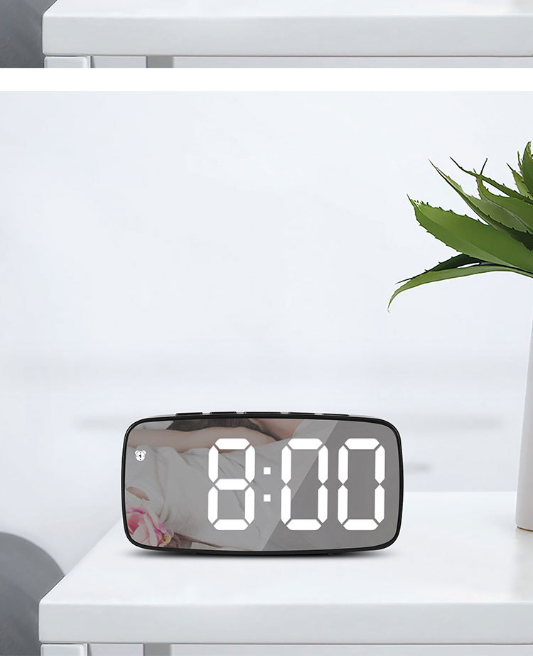 Factory direct sales LED electronic alarm clock, simple style clock battery, plug-in dual-purpose clock, Yida Time 0711-12 pic 47