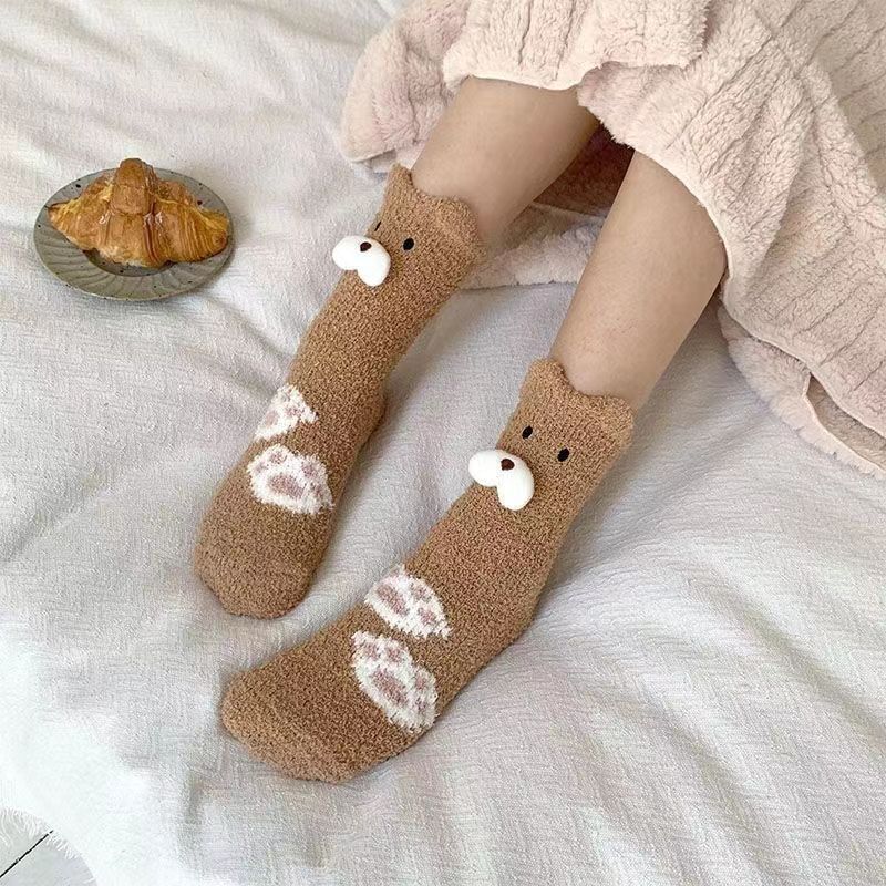 وتُستخدم جوارب الجوارب كجوارب نسائية تحمل شعرة من الجوارب المخملية pic 12