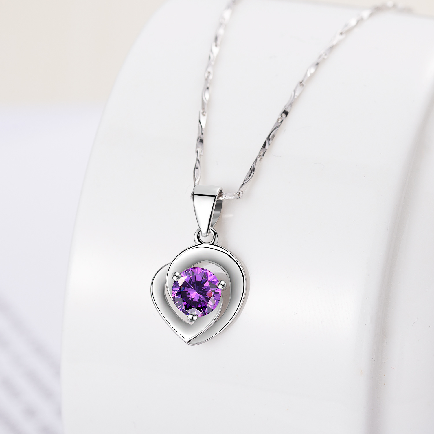 A high-quality imitation D-color moissanite four-leaf clover female pendant with eight hearts and eight arrows from a live-streaming product by a popular influencer on Kuaishou and Douyin pic 89