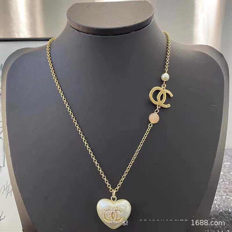 小香项链女新款香奶奶高版本跨锁骨链境复古双C珍珠毛衣链厂家直详情11