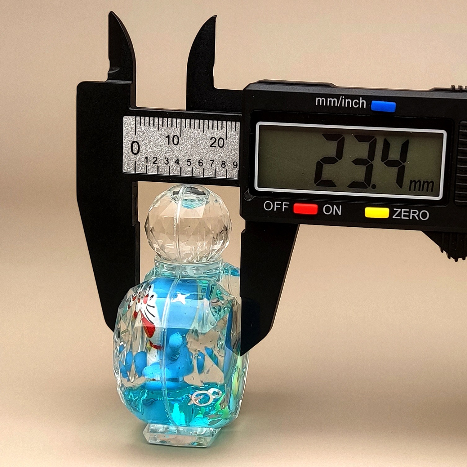 创意亚克力入油流沙瓶蓝色卡通钥匙扣香水汽车配饰桌面摆件饰品详情19