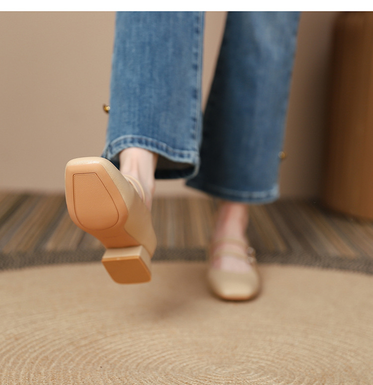 The new 2024 Spring/autumn collection of Mary Jane shoes, featuring a stylish square-toed one-shoulder style, is made of genuine leather with a shallow opening, thick mid-heel, and is a wedding shoe pic 35