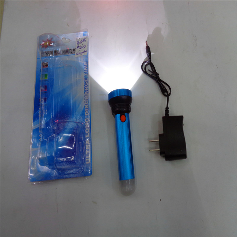 Yiwu plastic toy flashlights for emergency use in case of power outages at night, LED lights, street stall supply, factory direct sales pic 2