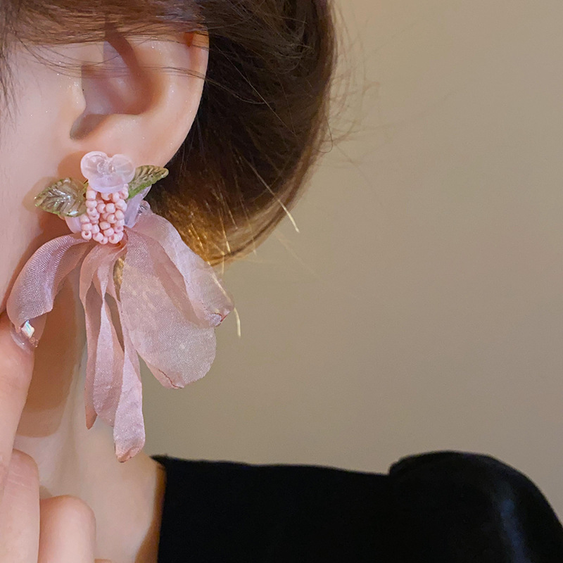 Silver needle forest-themed flower mesh ear studs, simple and fashionable atmosphere earrings, niche and versatile country-style earrings wholesale pic 37