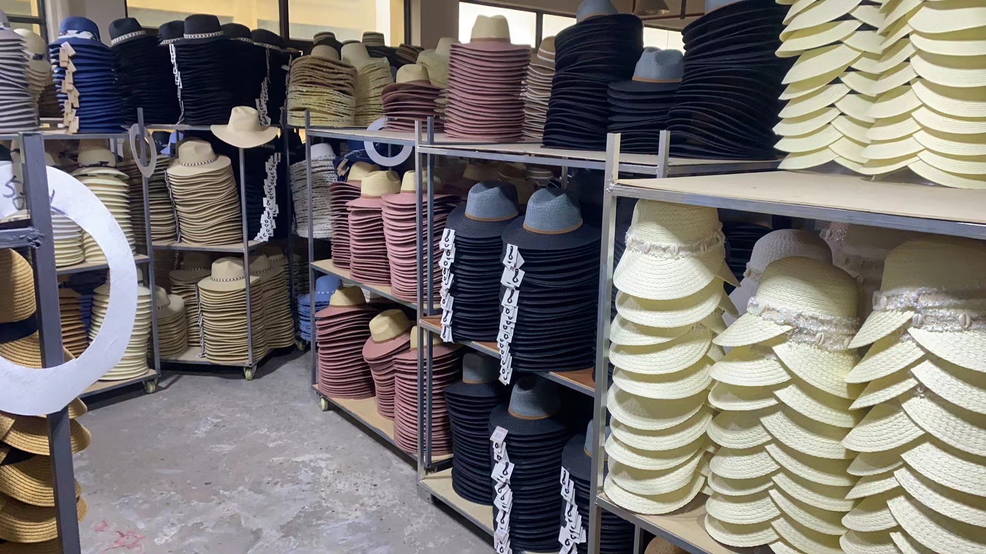 Customized breathable straw woven Panama jazz hats from Europe and America, beach vacation sun protection and shade beach hats, straw hats pic 5