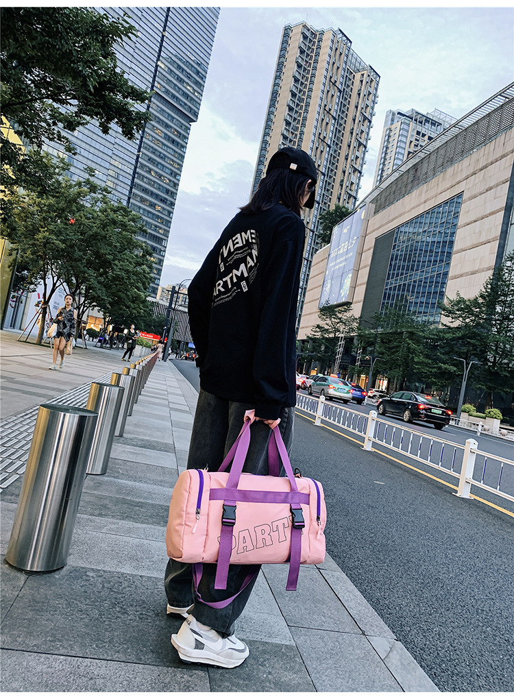 手提短途旅行包女潮牌时尚休闲斜挎包干湿分离运动大容量健身包男详情14