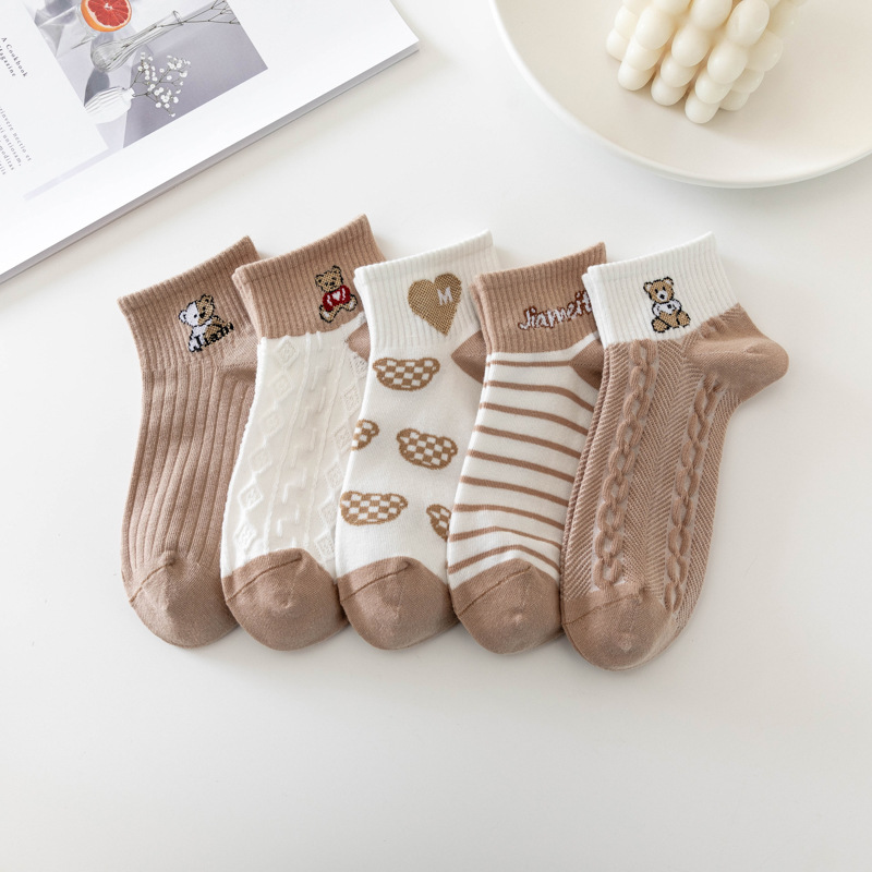 Short love bear cute cartoon calcetines deportivos para mujeres primavera/otoño calcetines para niñas calcetines al por mayor colegial viento calcetines de boca rasa calcetines de piso una pieza de repuesto calcetines pic 9