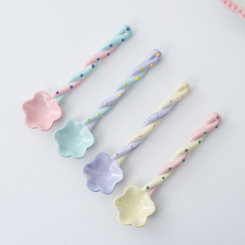 Ceramic long-handled spoon, household spoon, high appearance level, cute ins style stirring spoon, coffee spoon, girlish heart spoon wholesale pic 16