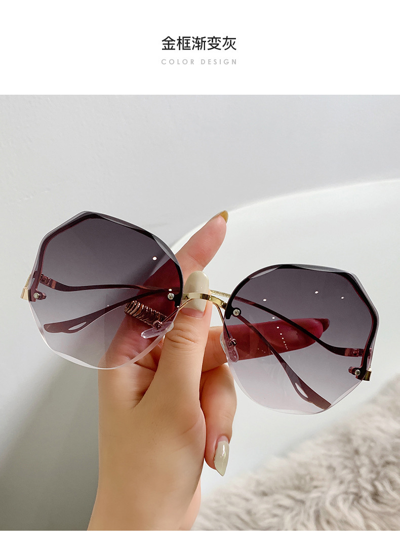 2022 New Korean-style trendy light-colored transparent sunglasses for women, a popular UV-blocking frameless glasses pic 11