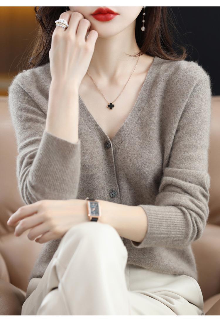 New Spring and autumn knitted cardigan for women, V-neck loose short solid color long-sleeved versatile sweater coat made of wool blend pic 55