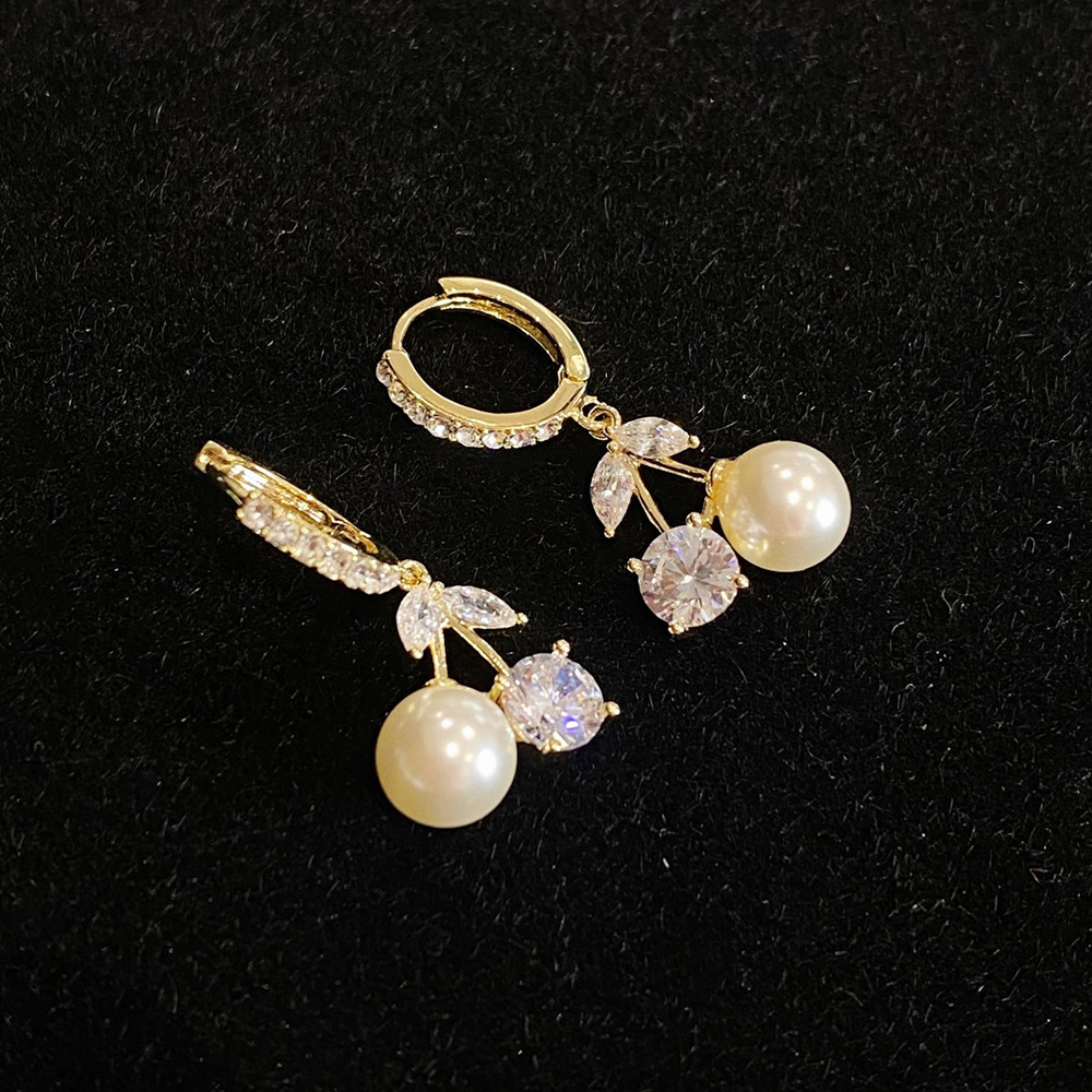 Ailu high-end and elegant earrings, small and exquisite, light luxury ear buckles and ear rings, fashionable design sense, niche earrings wholesale pic 2