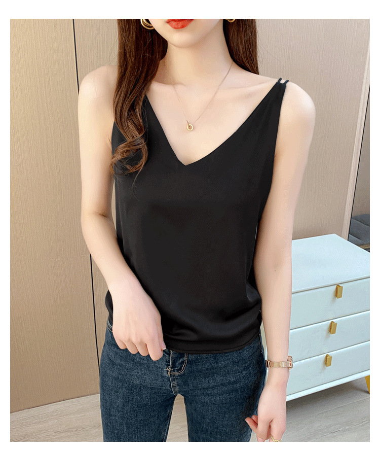 Jialqi, a popular female summer V-neck dress with a halter top, wears a suit over it and a silk satin slim-fitting base layer inside pic 33