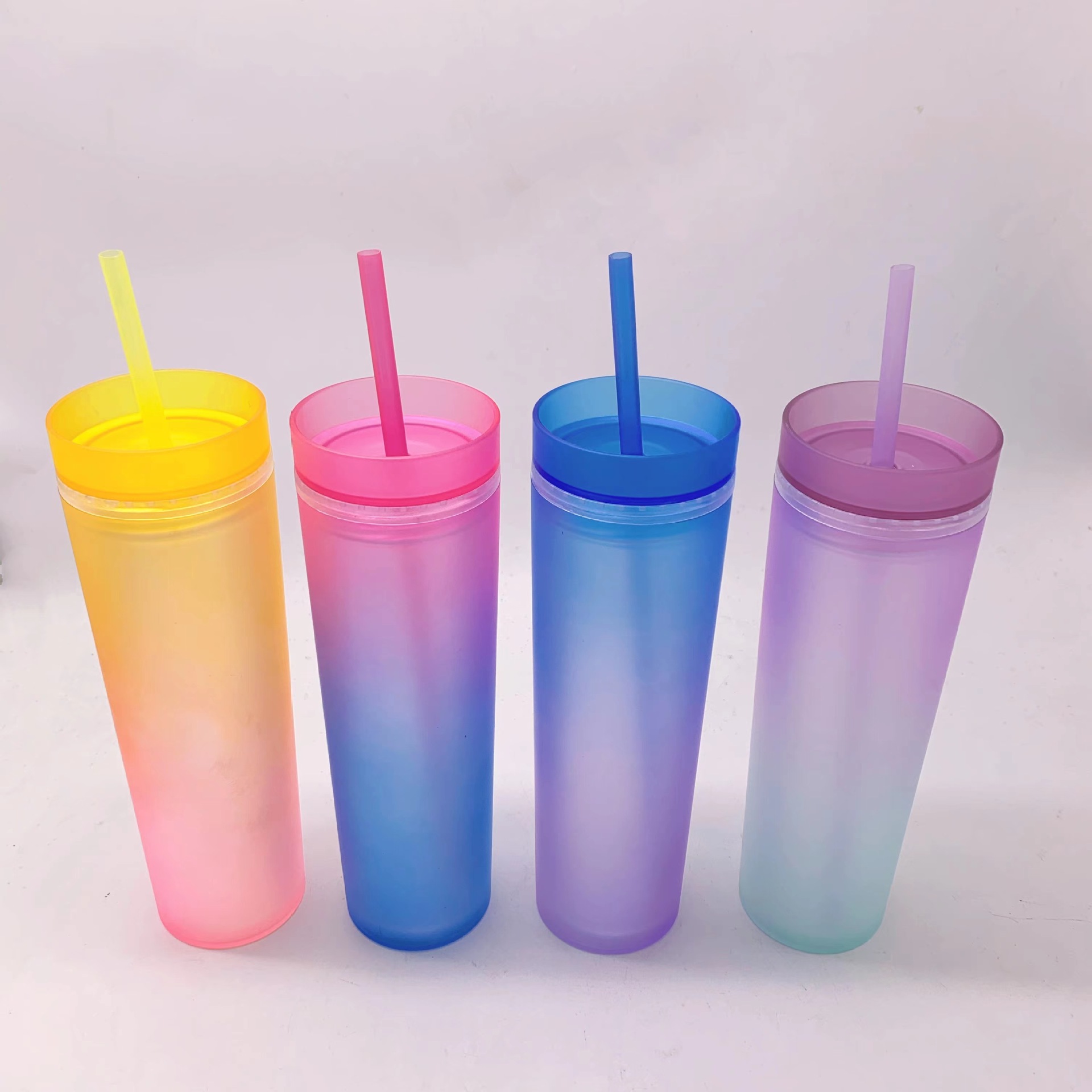 The 2022 new Amazon cross-border best-selling gradient rainbow-colored double-layer sparkling water cup is a slender plastic straw cup with a unique candle design pic 1