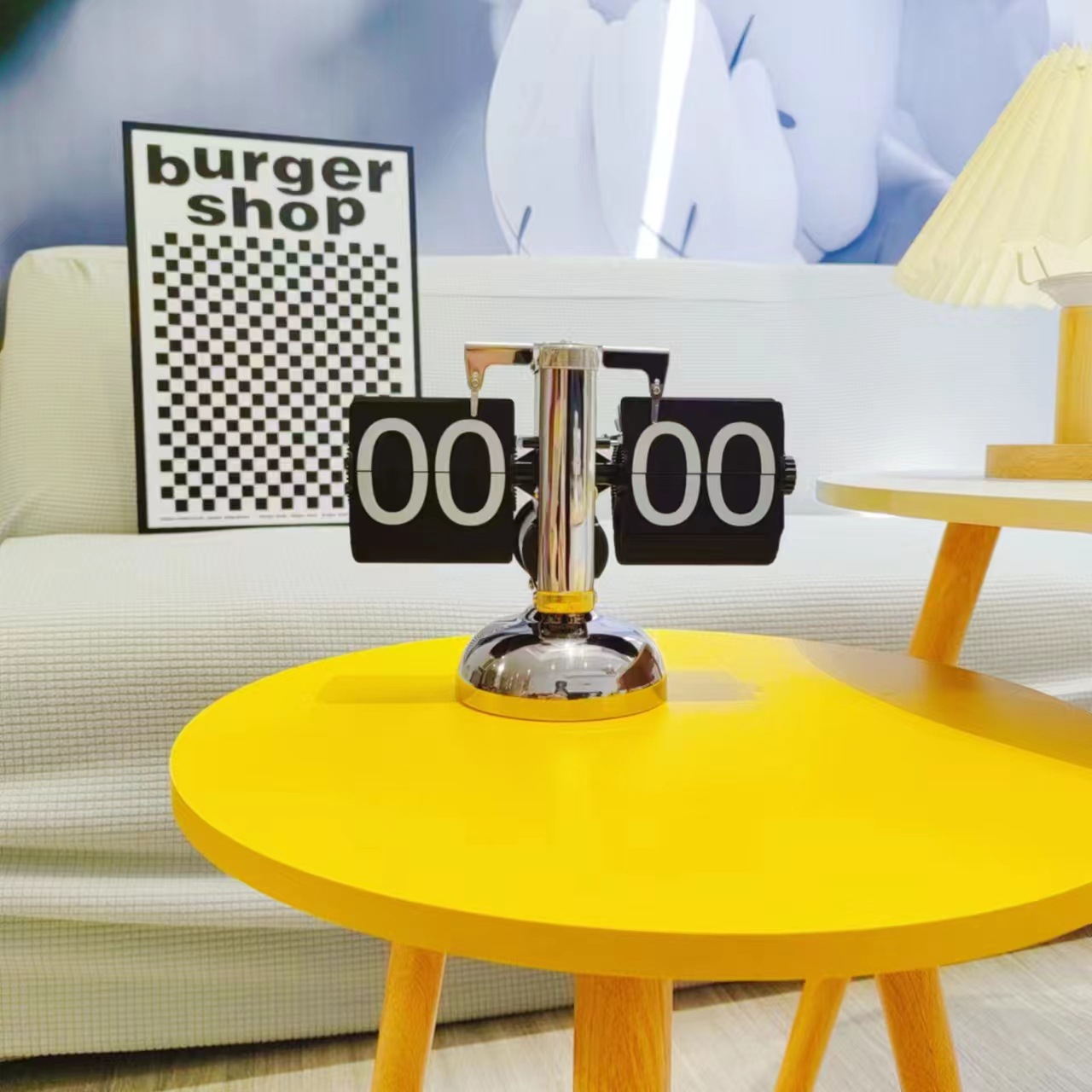 Factory direct sales of European-style automatic page-turning clocks, retro and simple home living room table clocks, small balances, mechanical page-turning clocks pic 3