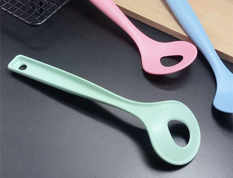 Kitchen gadgets: Meatball and meatball maker, hand-free meatball and fish ball extruder, creative plastic pill-pressing spoon pic 7