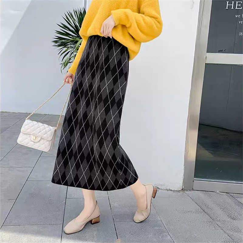 Retro checkered knitted skirt for women, new autumn and winter style, high-waisted, slimming, mid-length A-line skirt, woolen hip-hugging skirt pic 20