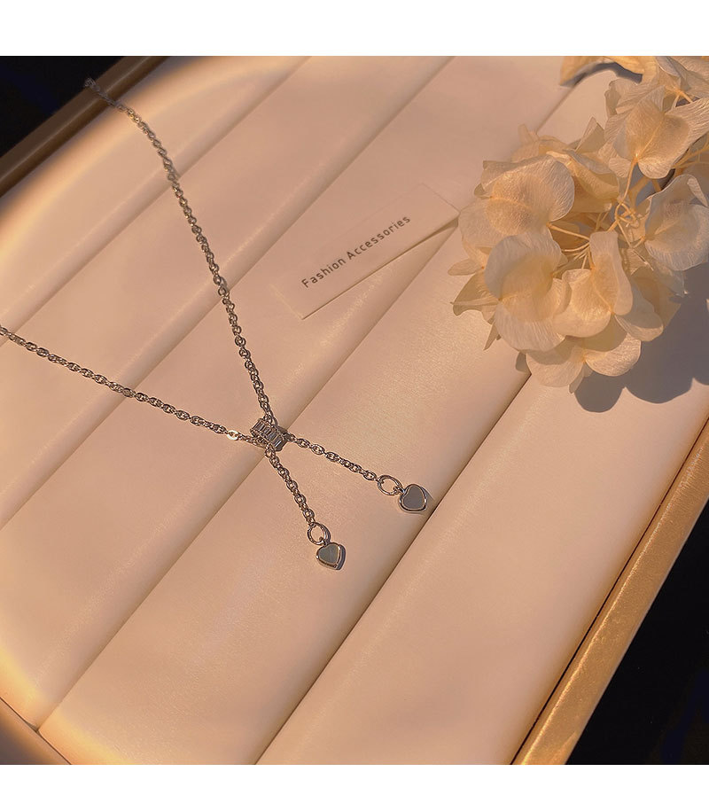 European and American light luxury heart-shaped mother-of-pearl titanium steel necklace, versatile for women, niche design sense collarbone chain, best-selling personalized accessory pic 12