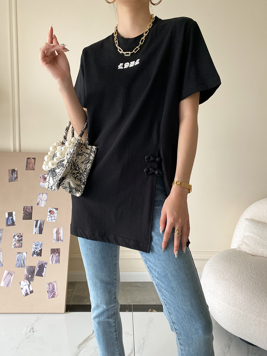 Sinan guoji plato hebilla bifón caída hombro manga camiseta mujer moda cool sentido de diseño verano 2022 nuevo SN1425 pic 39