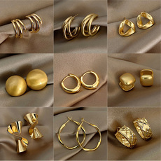 S925 Silver Needle retro pearl earrings for women, Korean ins style, high-end, niche and elegant stud earrings wholesale pic 6