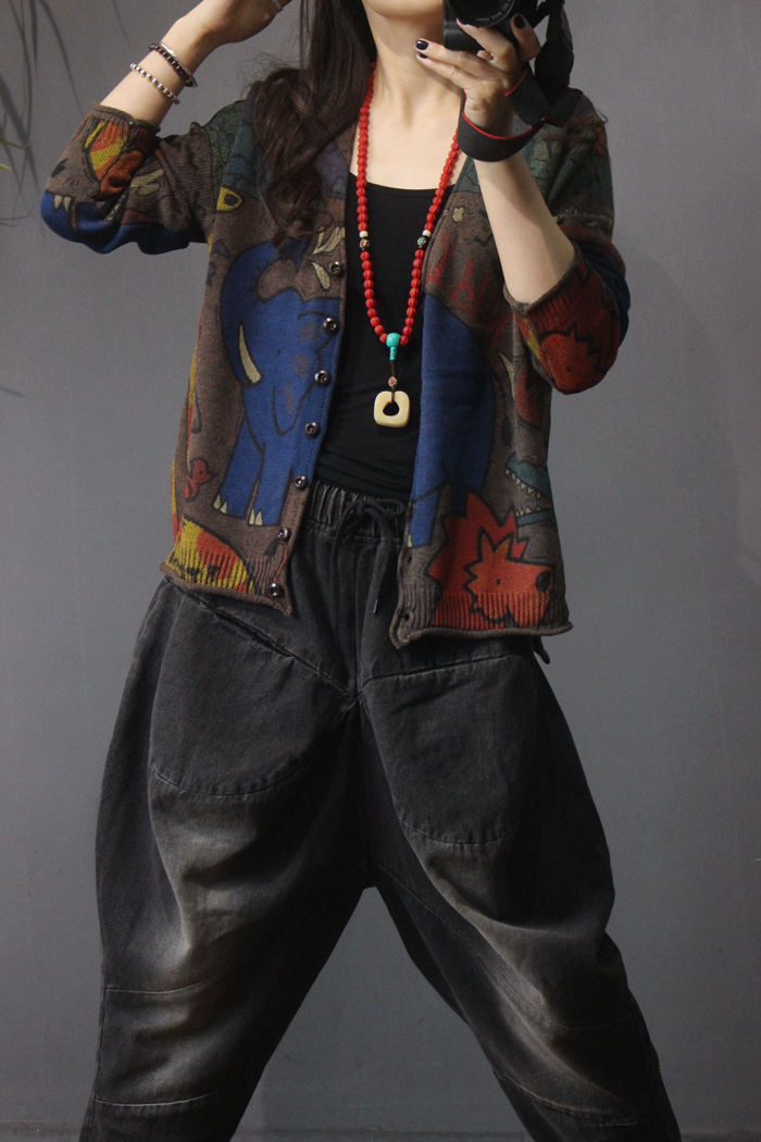 Spring 2021 new printed knitted cardigan for women, retro ethnic style, loose, large-sized, slimming long-sleeved top pic 14