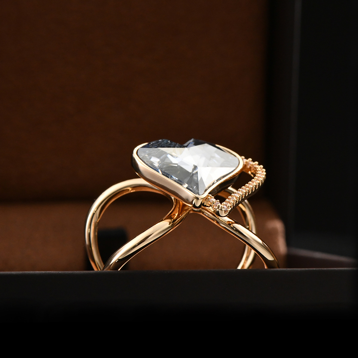 丝巾扣纯铜微镶爱心型奥地利进口水晶X型指环蝴蝶结厂家批发直播详情8