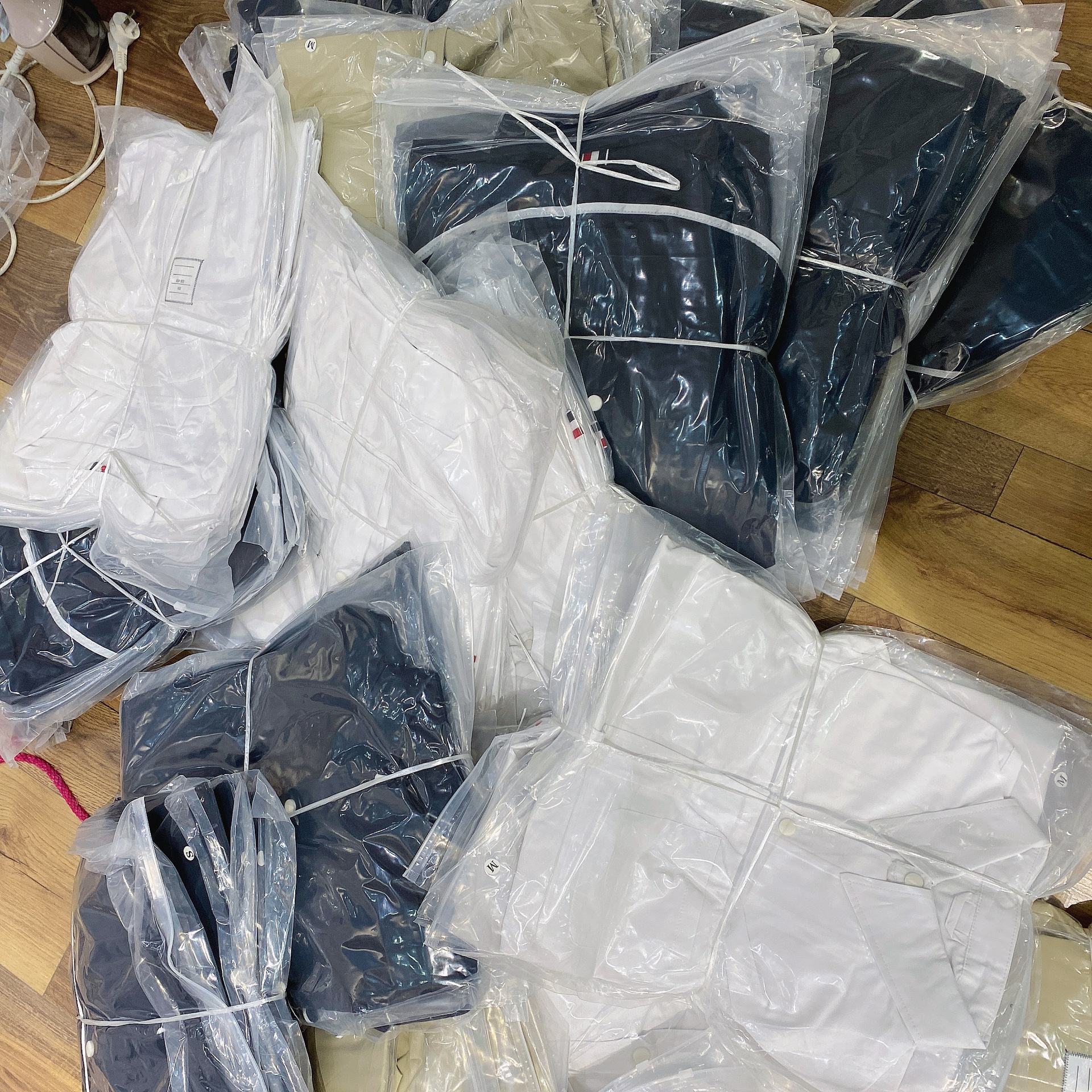 TB casual trendy brand poplin slim-fit solid white shirts for men and women, Oxford fabric shirts for women with long sleeves pic 136