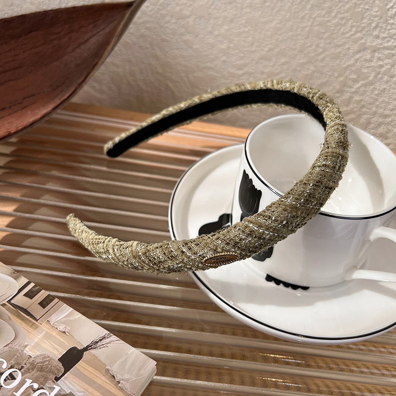 French retro tweed facial hair clip and headband, a new trendy hair accessory for women in 2023, with a strong sense of design pic 11